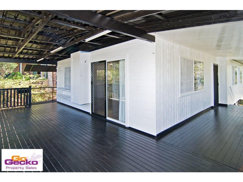 1 Yera Court, Arana Hills QLD 4054