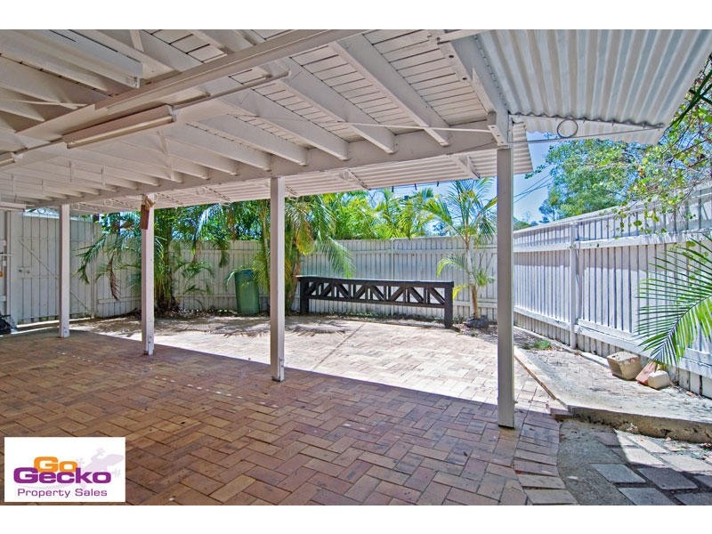 1 Yera Court, Arana Hills QLD 4054