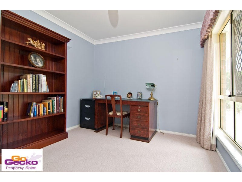 56 Falconglen Place, Ferny Grove QLD 4055