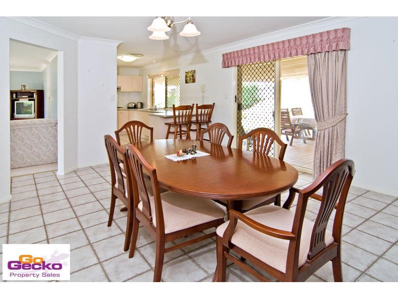 56 Falconglen Place, Ferny Grove QLD 4055