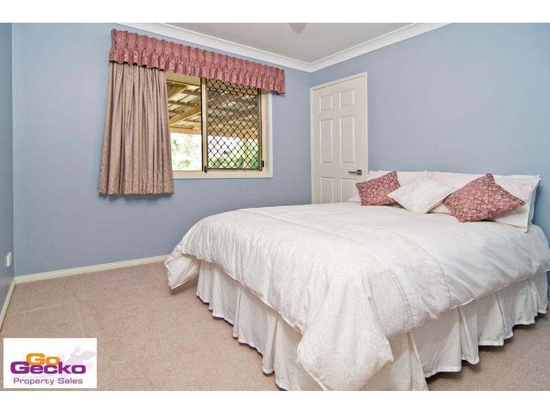 56 Falconglen Place, Ferny Grove QLD 4055