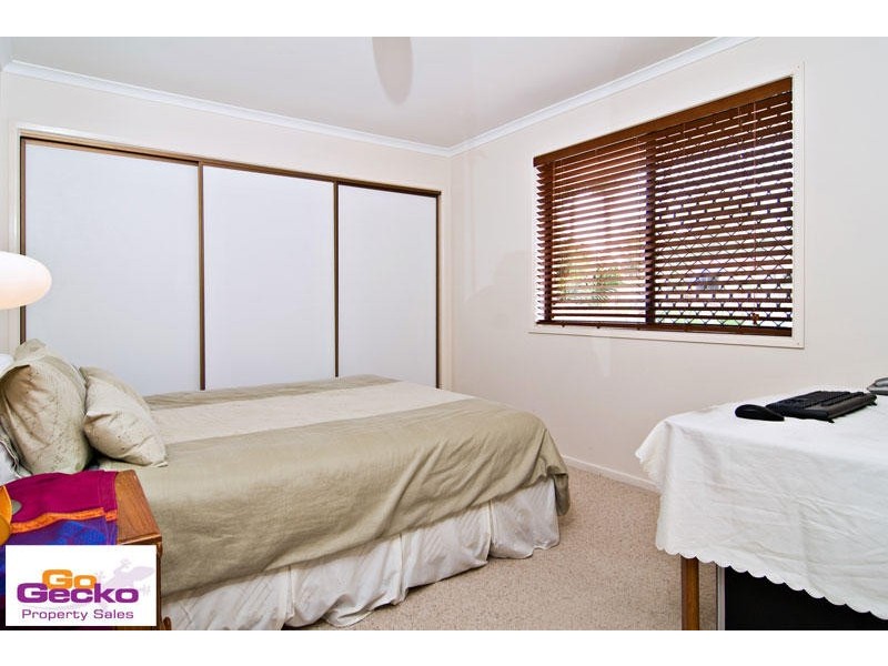 69 Leonarda Drive, Arana Hills QLD 4054