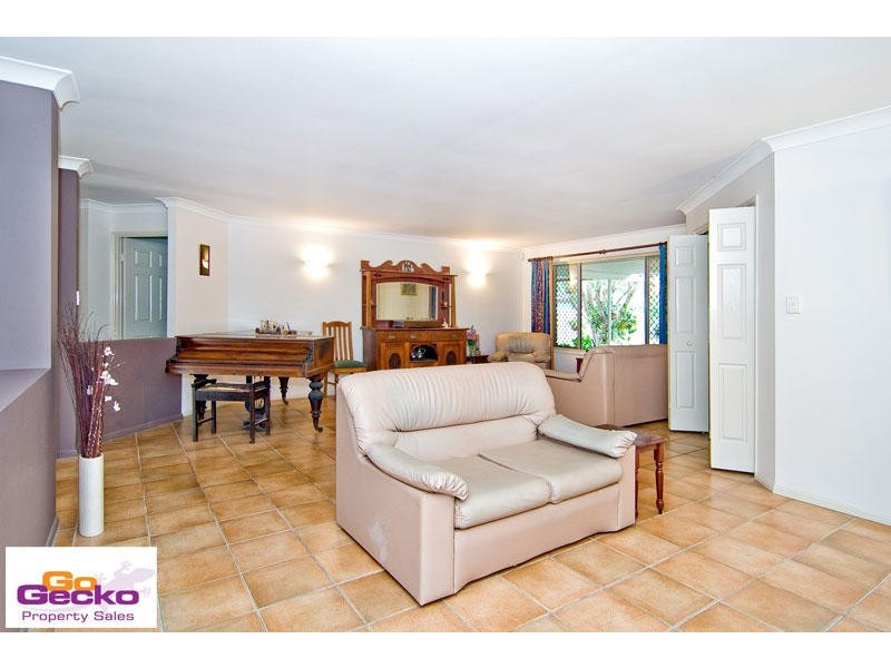 172 Blackwood Street, Mitchelton QLD 4053