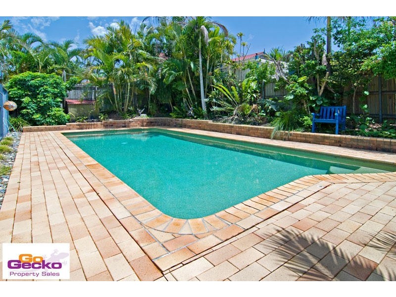 273 Upper Kedron Road, Ferny Grove QLD 4055