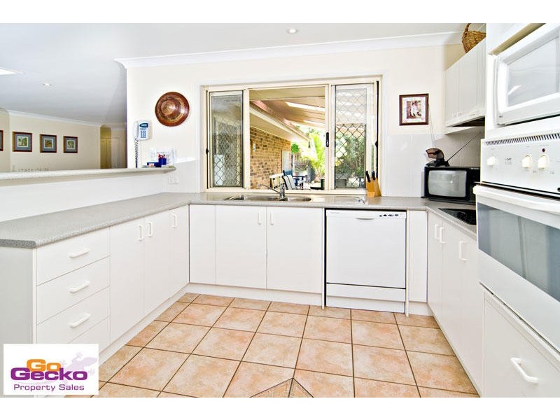 273 Upper Kedron Road, Ferny Grove QLD 4055