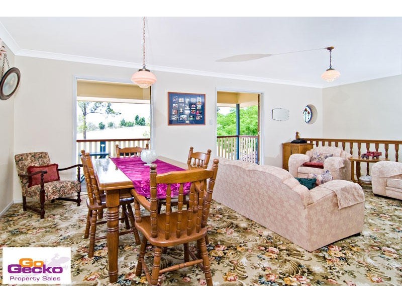 273 Upper Kedron Road, Ferny Grove QLD 4055