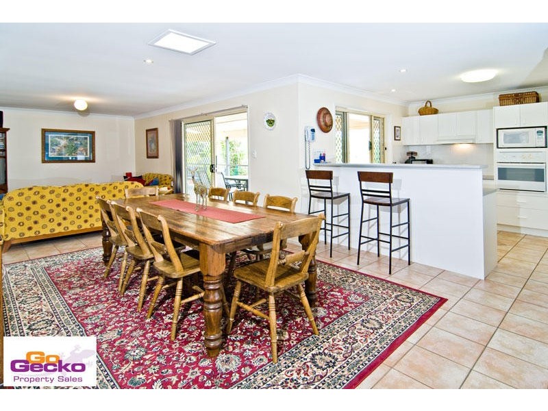 273 Upper Kedron Road, Ferny Grove QLD 4055