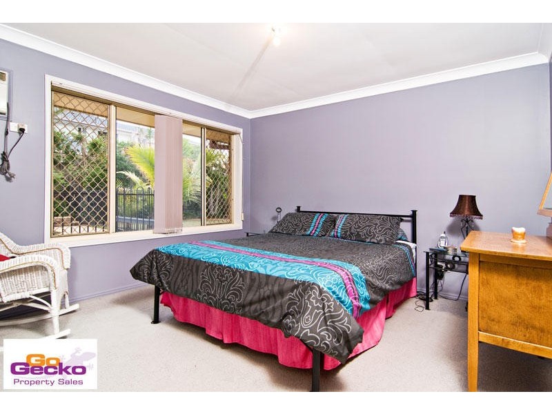 273 Upper Kedron Road, Ferny Grove QLD 4055