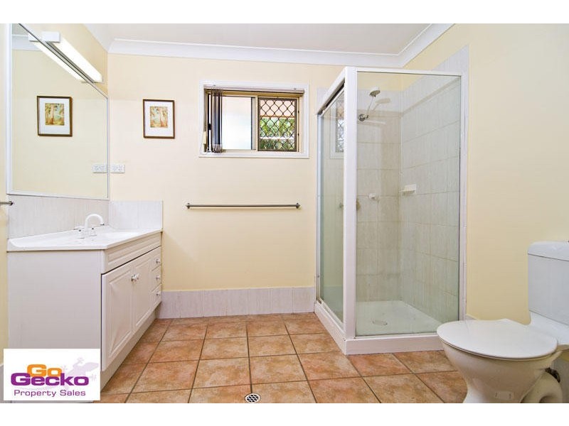 273 Upper Kedron Road, Ferny Grove QLD 4055