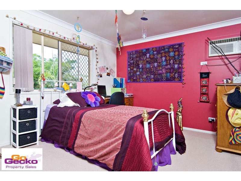273 Upper Kedron Road, Ferny Grove QLD 4055