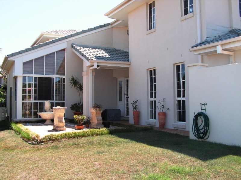 8 Carides Place, Mcdowall QLD 4053