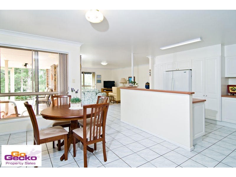 2 Satinwood Drive, Samford QLD 4520