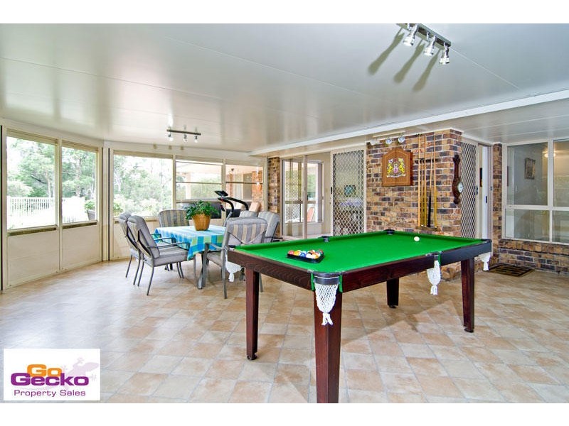 2 Satinwood Drive, Samford QLD 4520