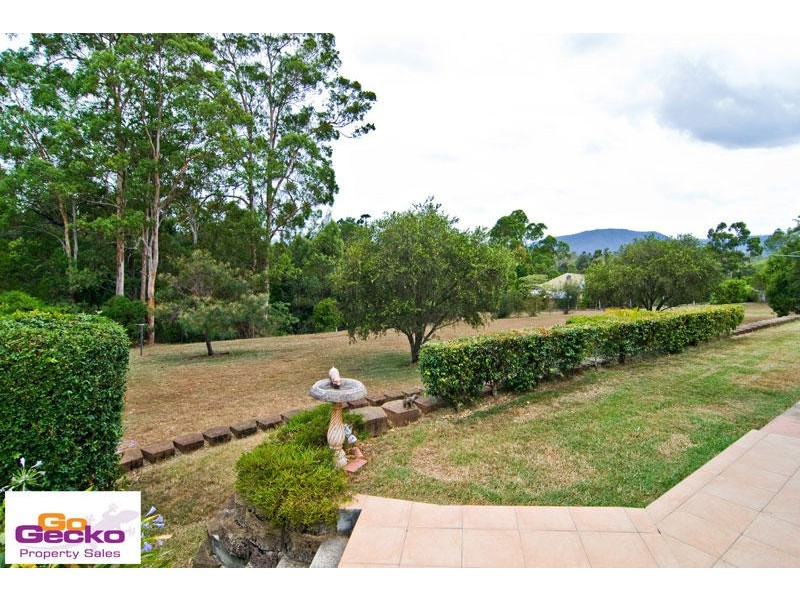 2 Satinwood Drive, Samford QLD 4520