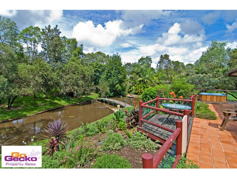 13 Weston Drive, Bunya QLD 4055