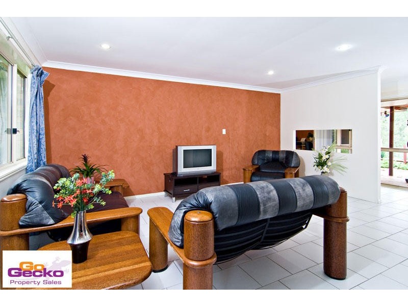 13 Weston Drive, Bunya QLD 4055