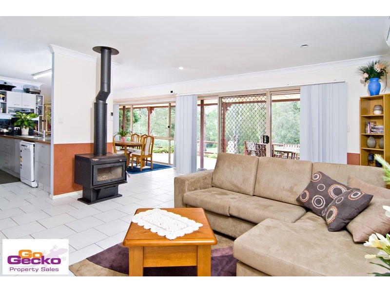 13 Weston Drive, Bunya QLD 4055