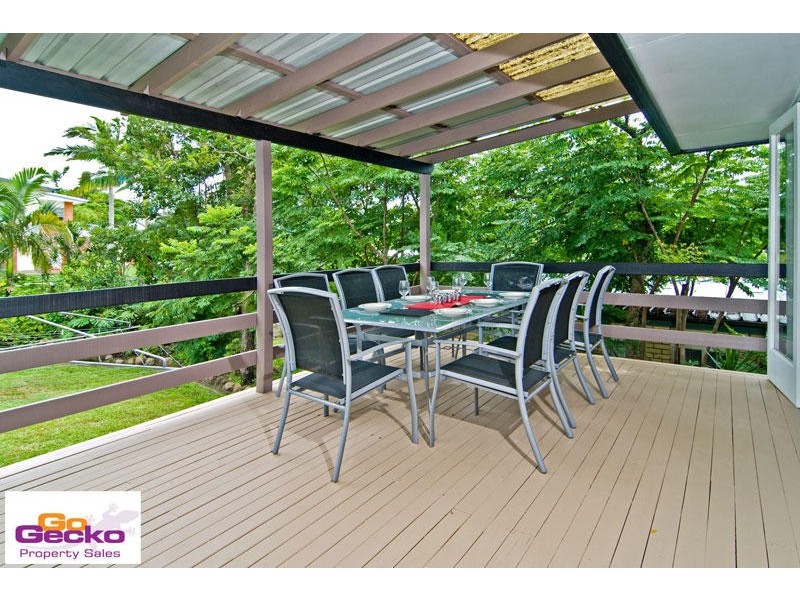 9 Glen Road, The Gap QLD 4061