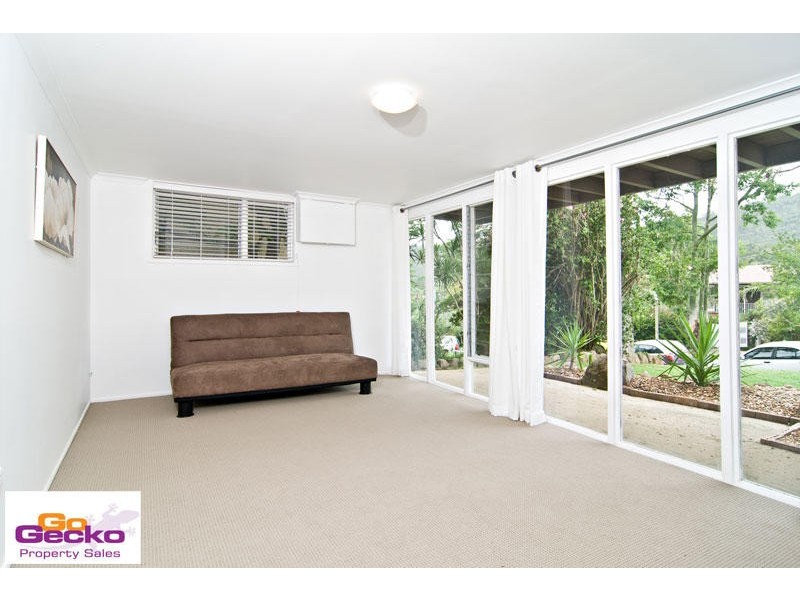 9 Glen Road, The Gap QLD 4061