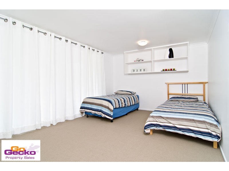 9 Glen Road, The Gap QLD 4061