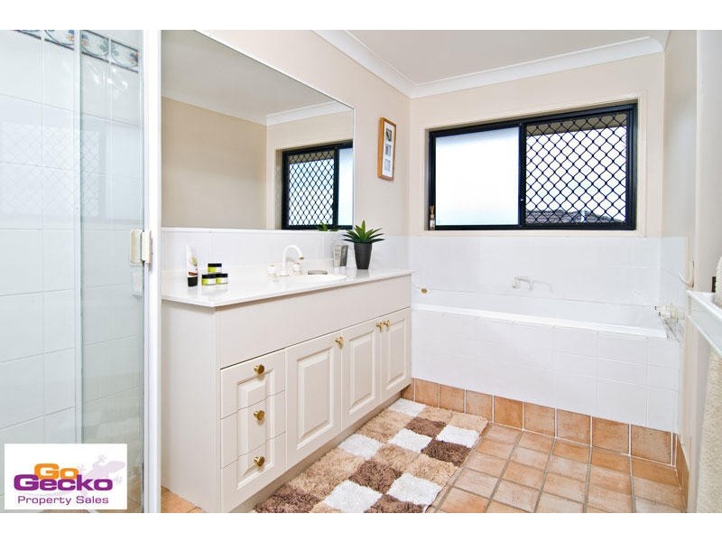 14 Cosby Place, Mcdowall QLD 4053