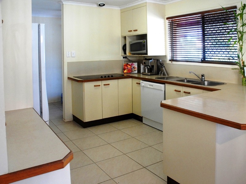 11 Lislane Street, Ferny Grove QLD 4055