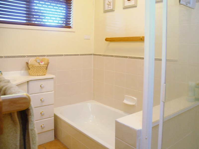 11 Lislane Street, Ferny Grove QLD 4055