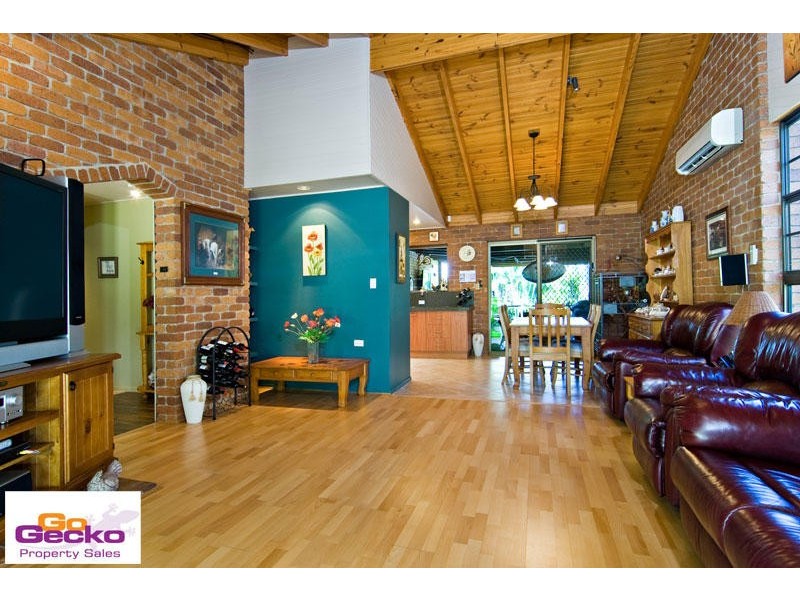 14 Ingrid Street, Samford QLD 4520