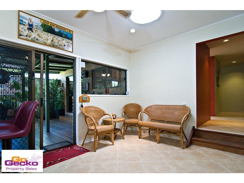 14 Ingrid Street, Samford QLD 4520