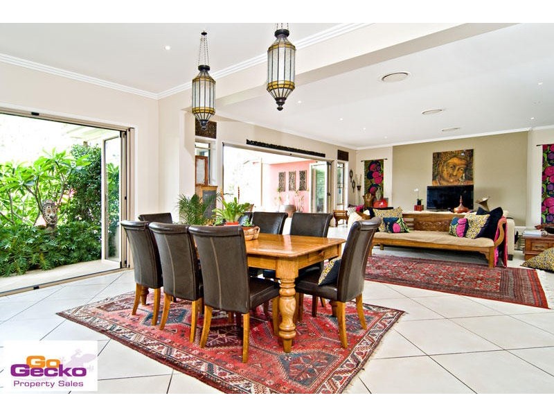 6 Kay Drive, Samford QLD 4520