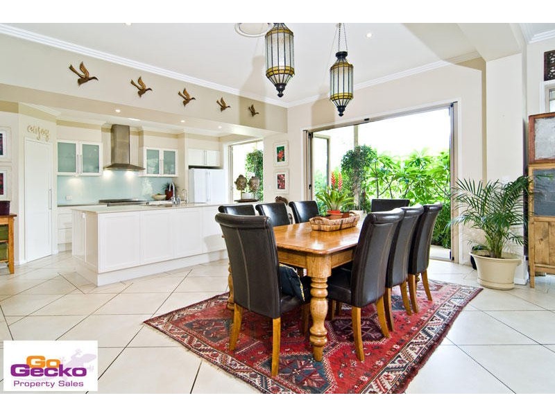 6 Kay Drive, Samford QLD 4520