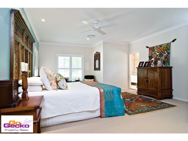 6 Kay Drive, Samford QLD 4520