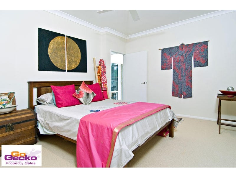 6 Kay Drive, Samford QLD 4520