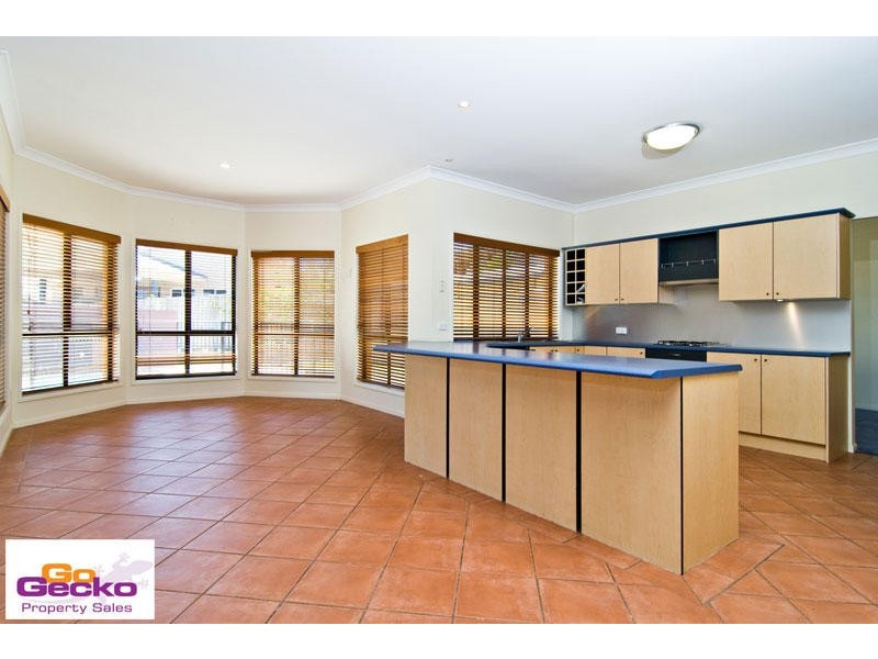 150 Streisand Drive, Mcdowall QLD 4053