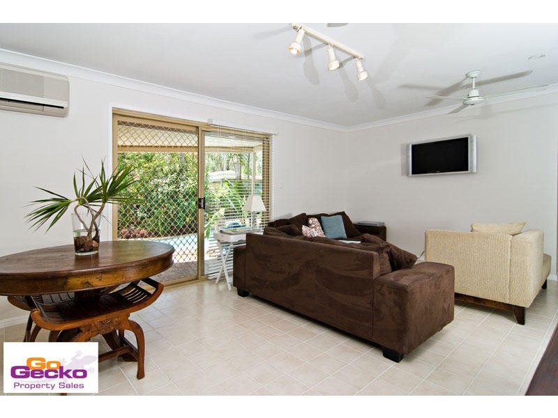 34 Sinatra Crescent, Mcdowall QLD 4053