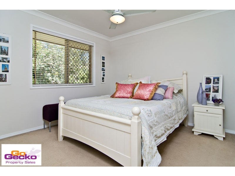 34 Sinatra Crescent, Mcdowall QLD 4053