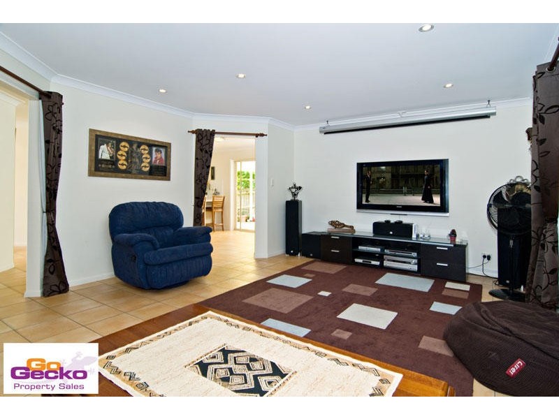 17 Sylvia Court, Eatons Hill QLD 4037