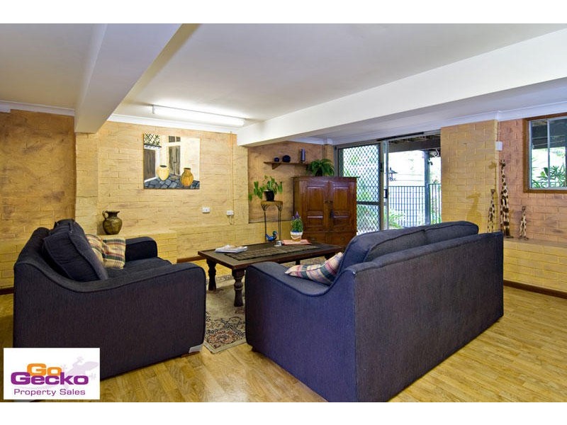 42 Folkstone Avenue, Albany Creek QLD 4035