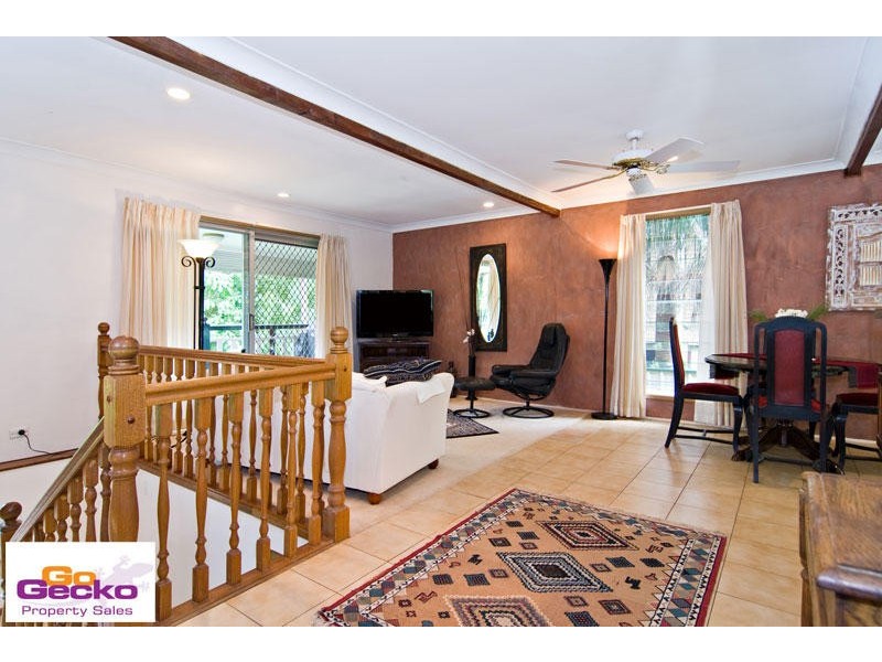 42 Folkstone Avenue, Albany Creek QLD 4035