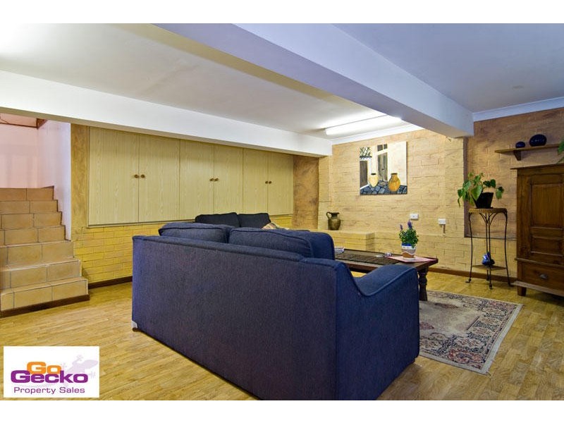 42 Folkstone Avenue, Albany Creek QLD 4035