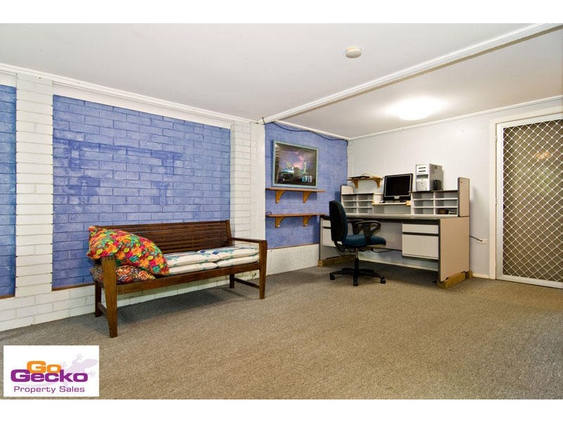 42 Folkstone Avenue, Albany Creek QLD 4035