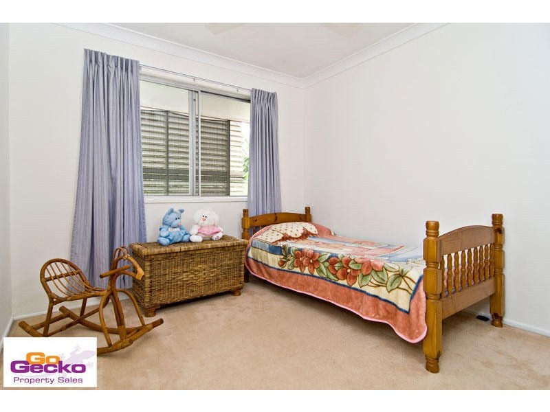 42 Folkstone Avenue, Albany Creek QLD 4035