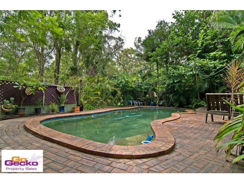 42 Folkstone Avenue, Albany Creek QLD 4035