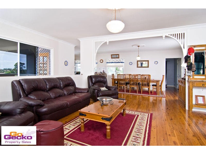 3 Paradise Court, Eatons Hill QLD 4037