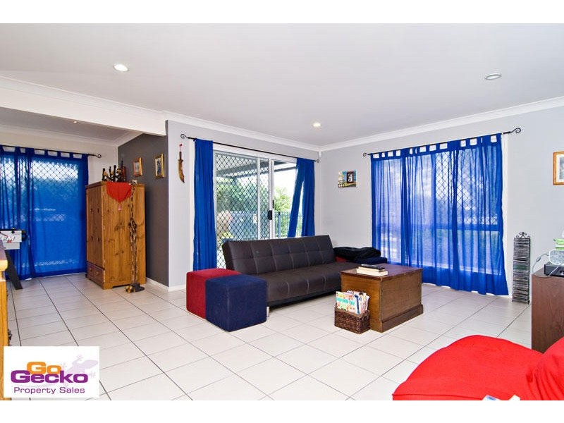 3 Paradise Court, Eatons Hill QLD 4037