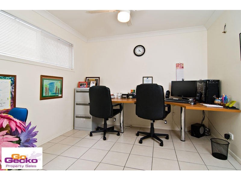 3 Paradise Court, Eatons Hill QLD 4037