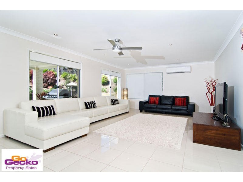 3 Trevor Place, Cashmere QLD 4500