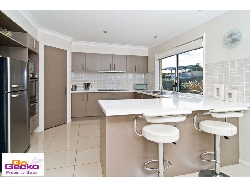 3 Trevor Place, Cashmere QLD 4500