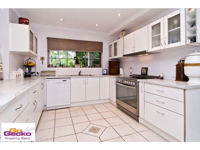 5 Ingrid Street, Samford QLD 4520