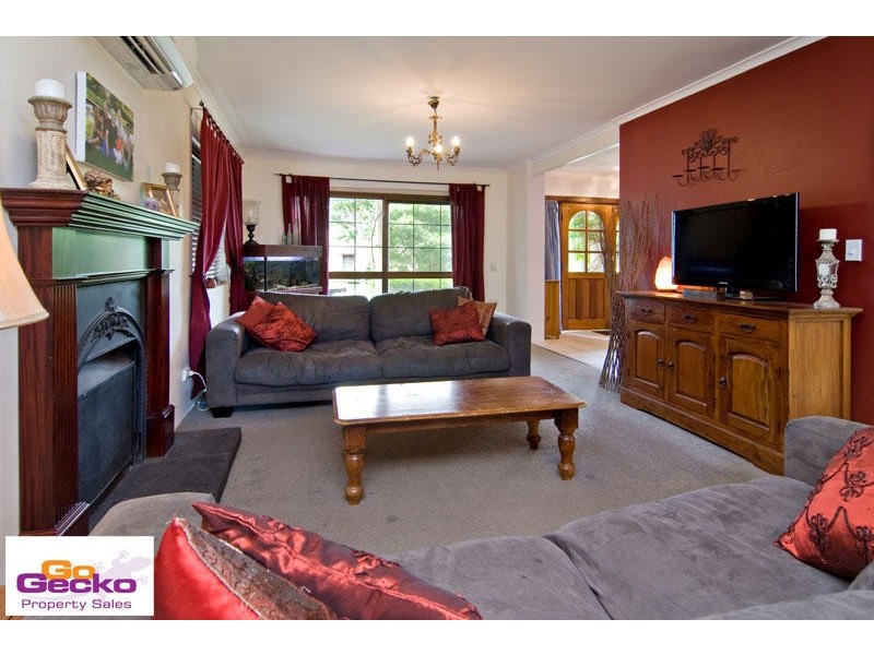 5 Ingrid Street, Samford QLD 4520